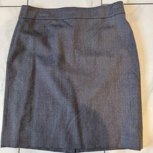 J.Crew Classic Gray Lightweight 100% Wool Pencil Skirt – Size 10 🖤👗